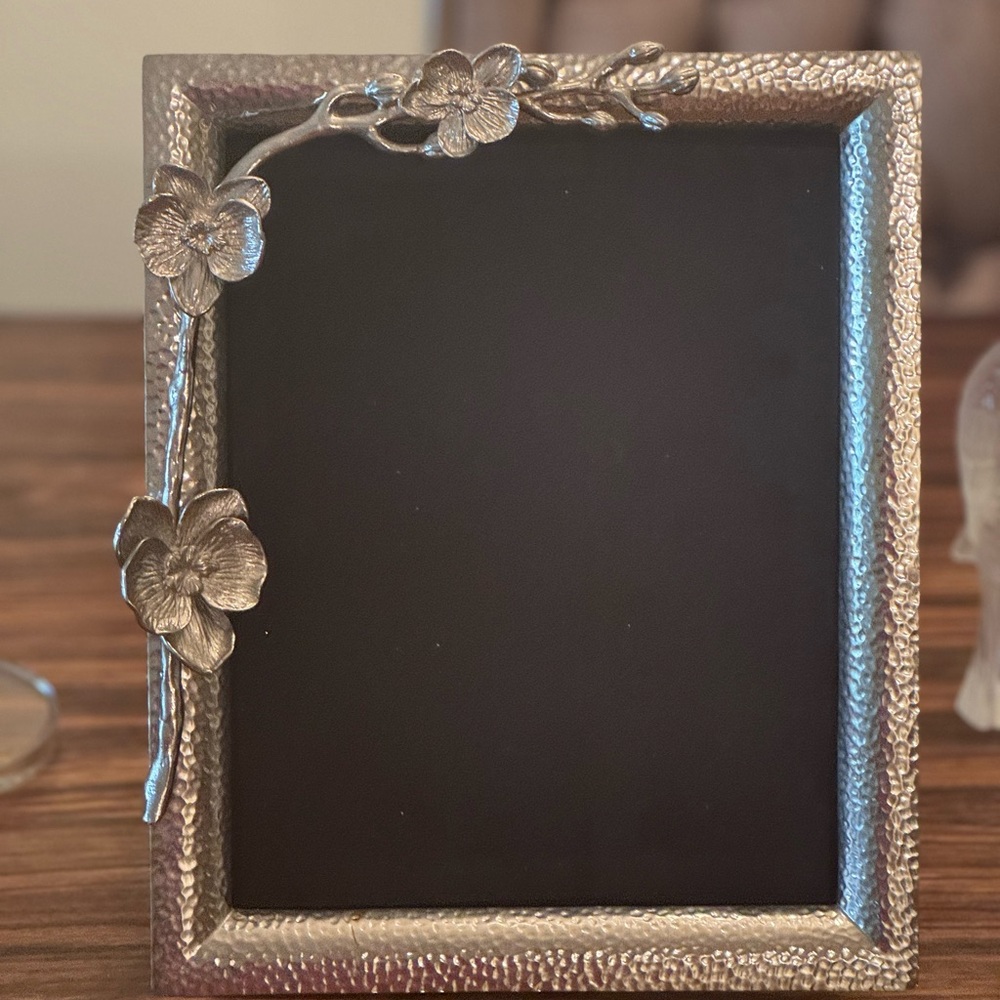 NWOT Michael Aram 8” x 10” Silver Orchid Collection Elegant &Large Picture Frame - Picture 4 of 7